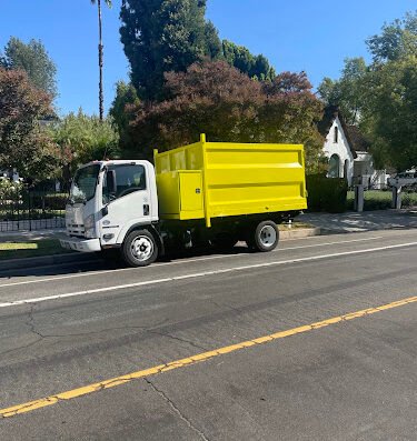 Hauling LA Junk Removal Service