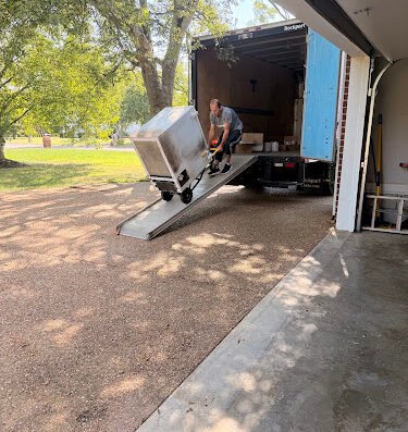 LoadUp Junk Removal Nashville