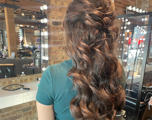 Chicago Bridal Hair Stylist