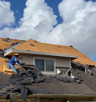 Chuy’s Roofing