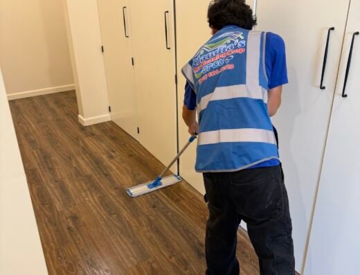 Claudia's Pro Cleaning Corp – pressure washing in Sacramento (photo 2)