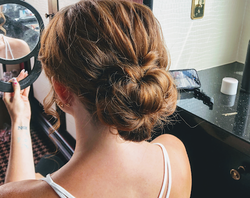 First Class Beauty – Mobile Hair Design & Airbrush Makeup