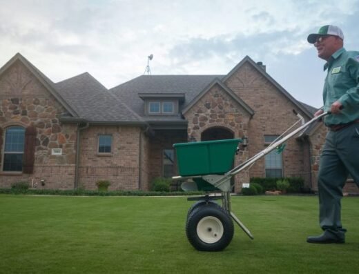 Gecko Green Lawn Care service in Fort Worth TX