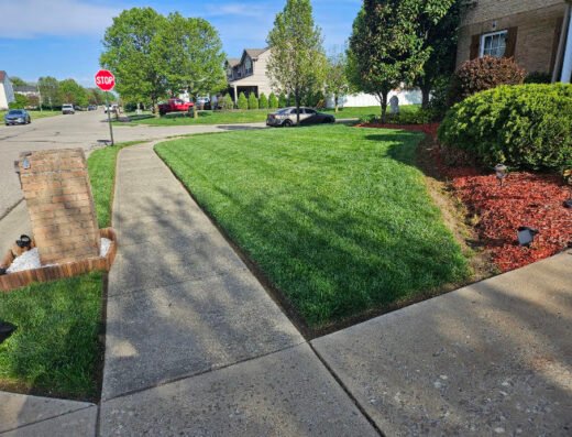 Hometown Turf – lawn care in Cincinnati
