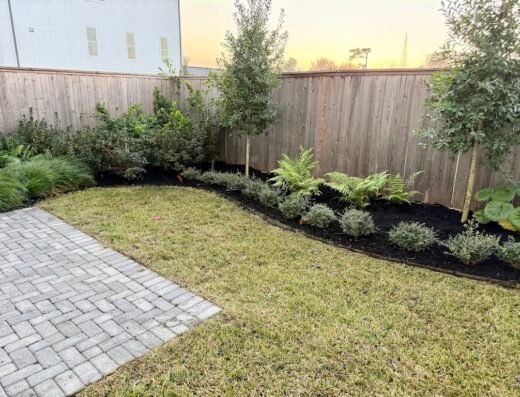 Lawn Lovin’ Mowers & Landscaping