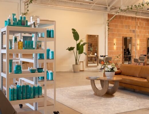 Mane and Tailored Salon