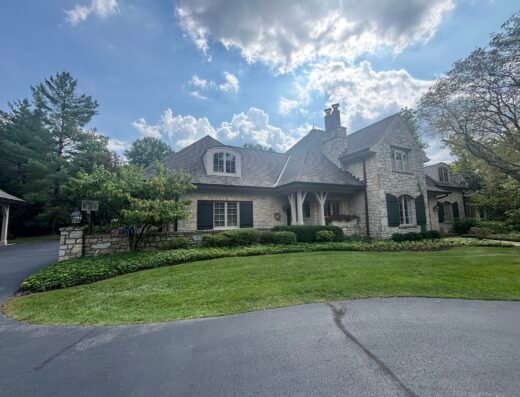 Must Lawn & Landscape – lawn care in Cincinnati (photo 1)