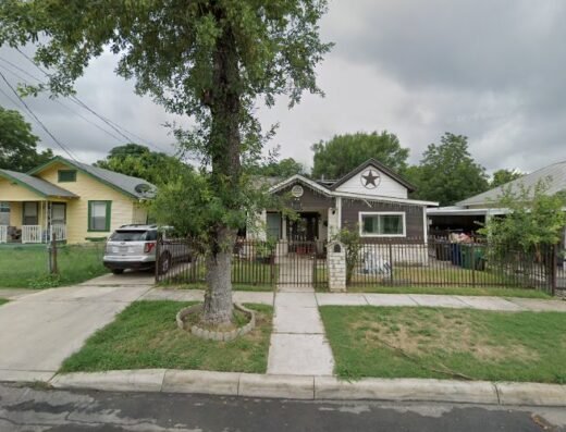 Riverwalk Roots lawn service