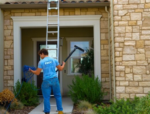 Roseville Window and Gutter Cleaning – pressure washing in Sacramento (photo 1)