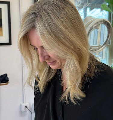 Shag Noir Salon