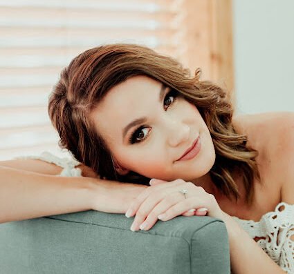 Sunny Hair and Makeup. Artistry