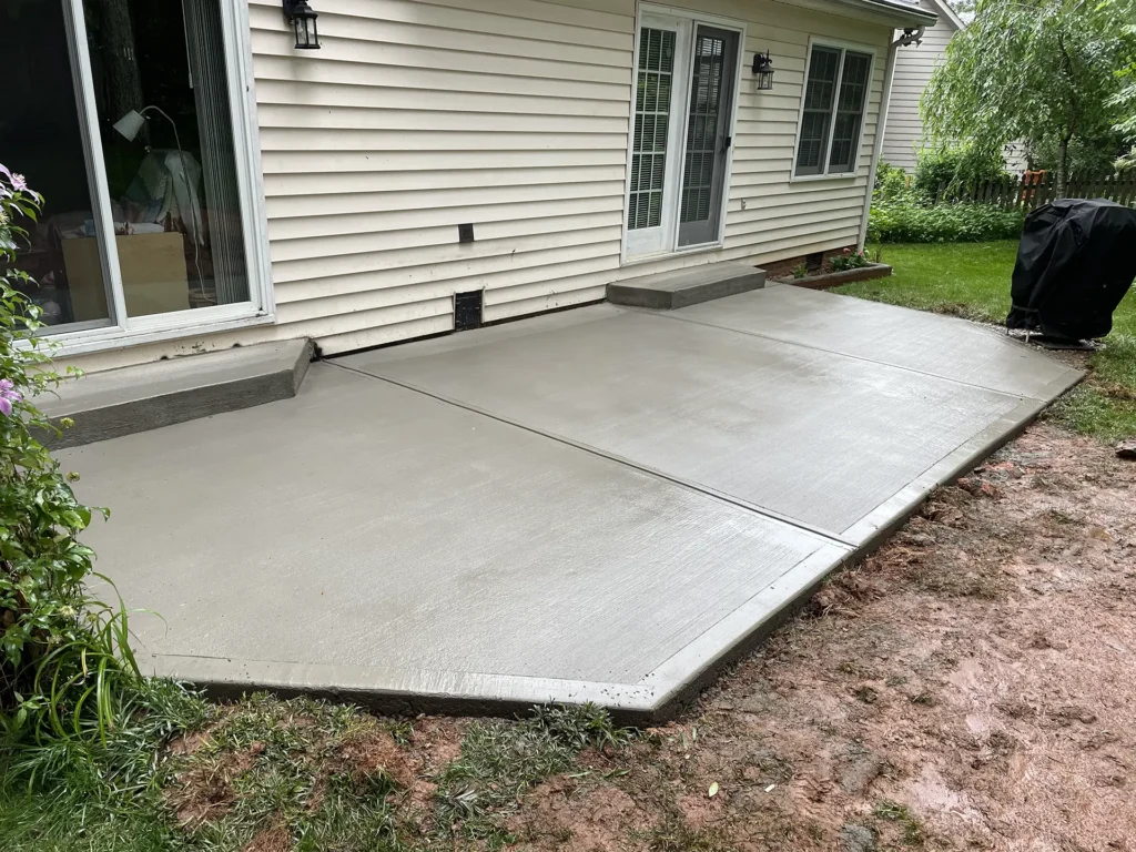 Concrete Driveway Co. of Atlanta completed concrete driveway project