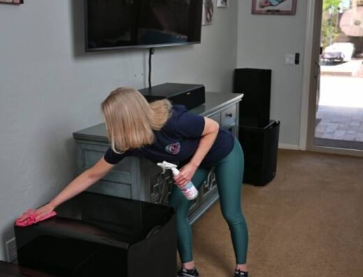Cris’s Cleaning Services, LLC